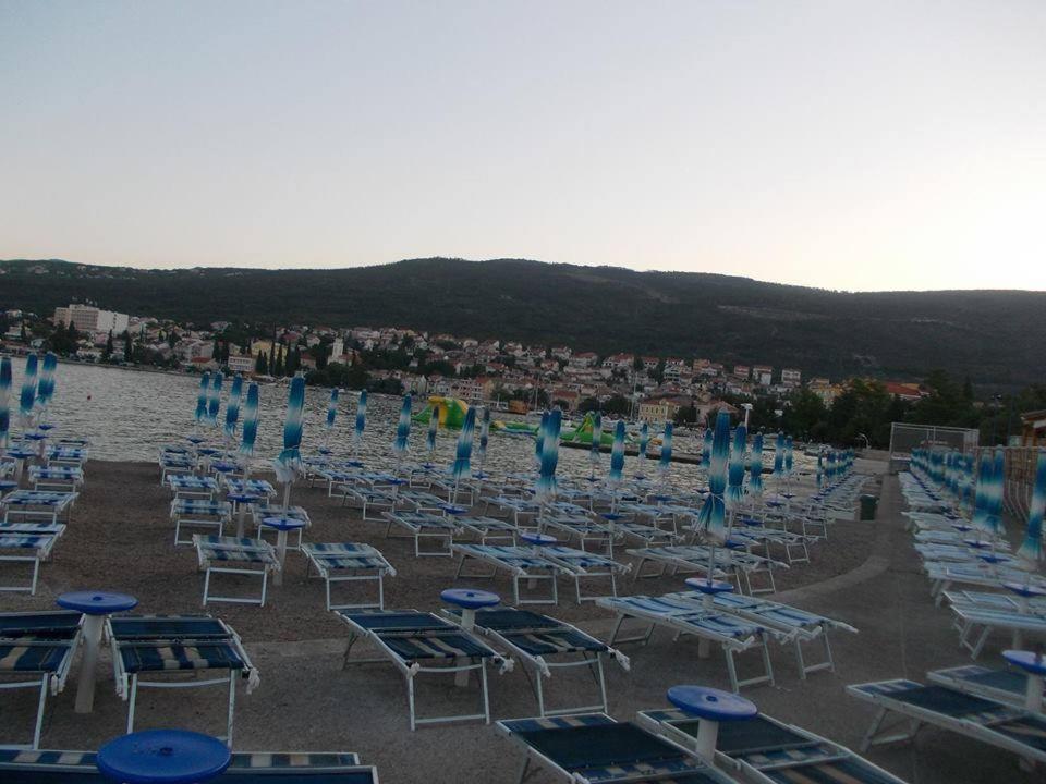 Apartmani Mali Selce Bagian luar foto