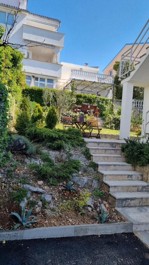 Apartmani Mali Selce Bagian luar foto